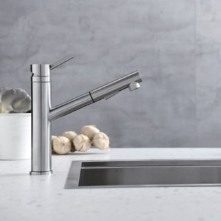 kitchen pull-out faucet